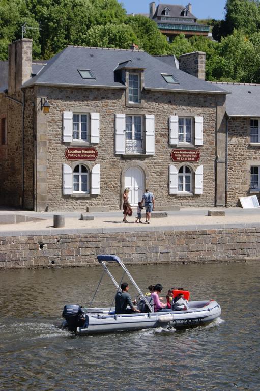 ディナンAu Fil De L'Eau - Le Bord De Ranceアパートメント エクステリア 写真